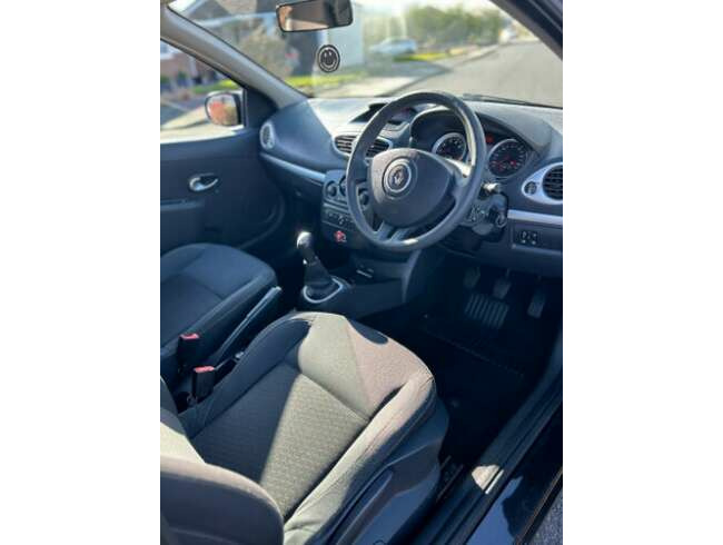 2010 Renault Clio I Music Fsh Stunning Condition