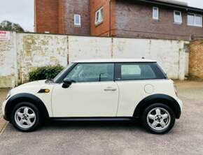 2010 Mini Cooper First 1.6, Petrol, Manual, Ulez Free