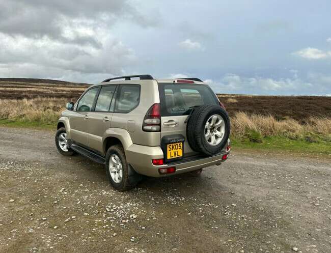 2005 Toyota Land Cruiser D-4D 6 Speed Manual 99K 3.0 Diesel 8 Seater