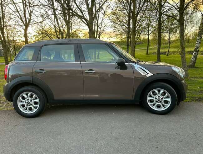 2011 Mini Countryman, Low Mileage