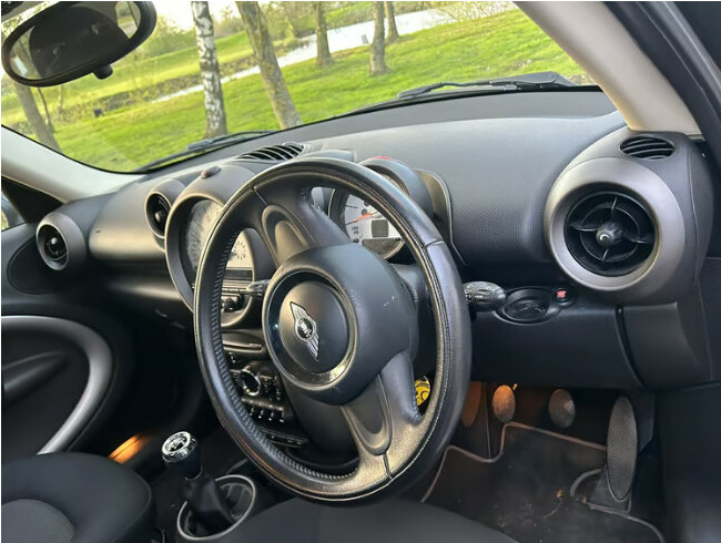 2011 Mini Countryman, Low Mileage