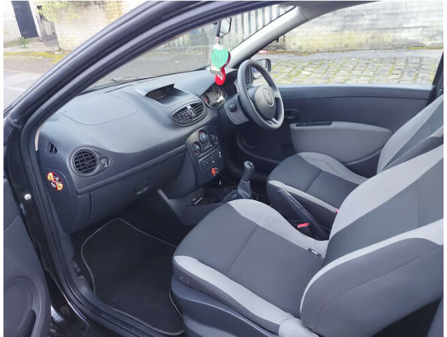 2010 Renault Clio 1.1 Petrol Manual with only 74K Miles