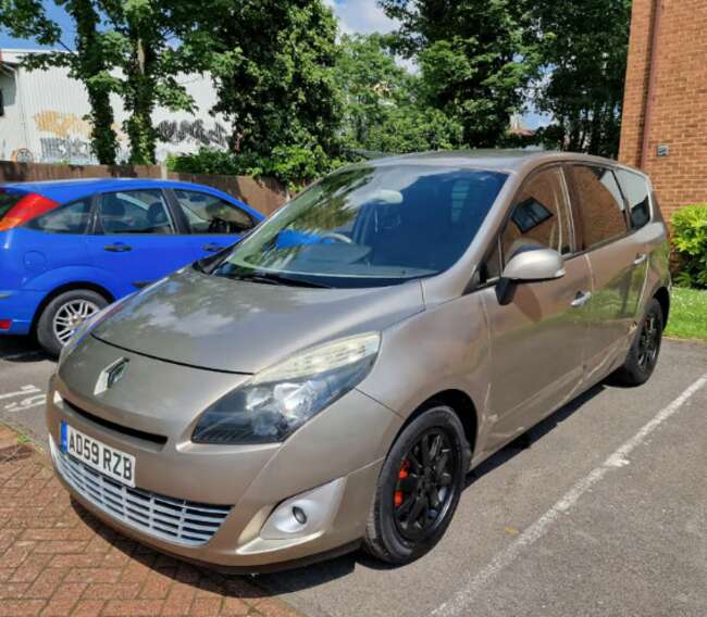 2010 Renault Scenic, Automatic, 7 Seater