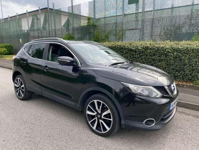 2014 Nissan Qashqai Tekna 1.5 DCI 110 S/S 5dr Hatchback Black