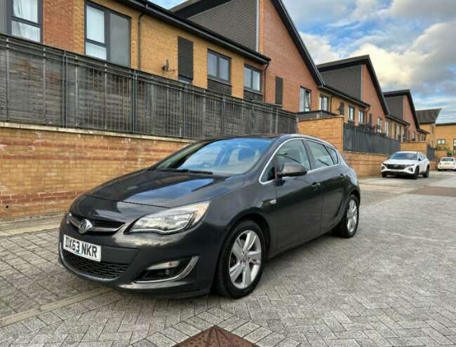 2013 Vauxhall, Astra, Sri, Facelift, Hatchback, Manual, 1686 (cc), 5 Doors