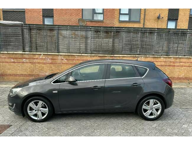 2013 Vauxhall, Astra, Sri, Facelift, Hatchback, Manual, 1686 (cc), 5 Doors