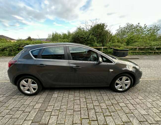 2013 Vauxhall, Astra, Sri, Facelift, Hatchback, Manual, 1686 (cc), 5 Doors