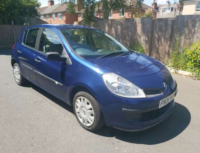 2006 Renault Clio 1.2 petrol. 1 year Mot