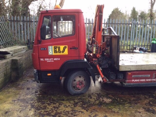 1994 Mercedes 814 Lorry Complete with Crane and Winch image 2