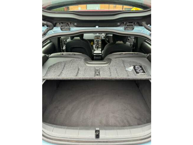 2008 Volvo, C30, Hatchback, Manual, 1596 (cc), 3 doors