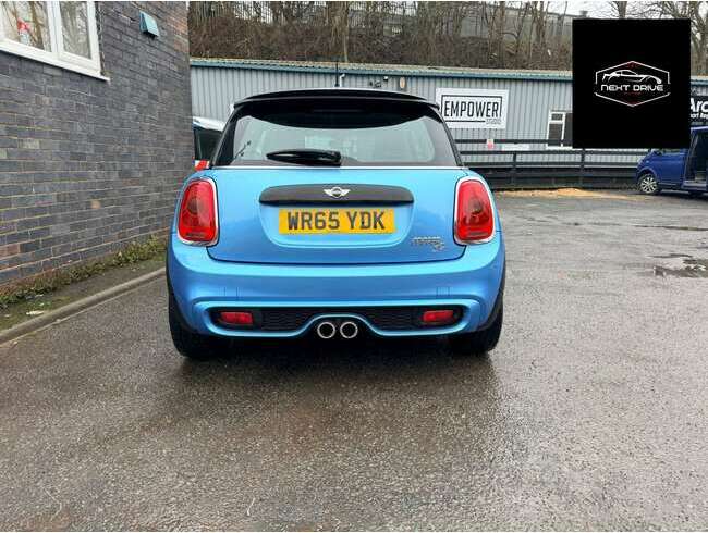 2015 MINI Hatch One Blue