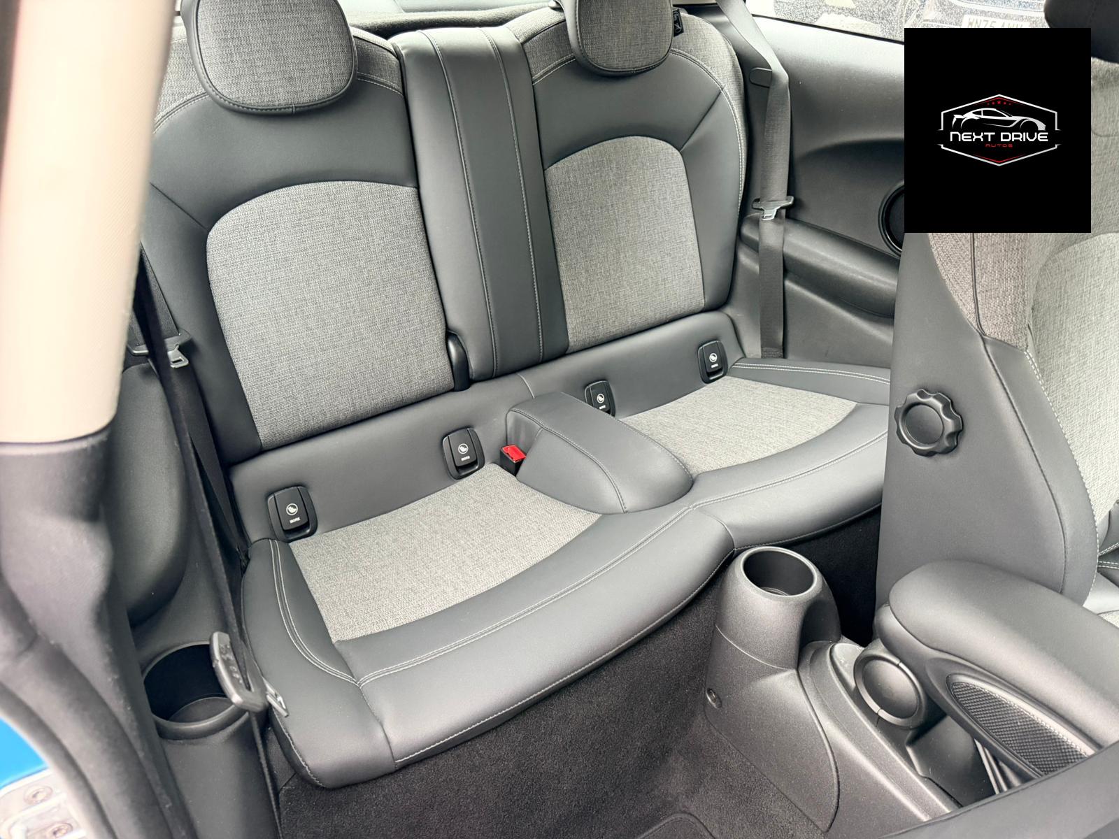 2015 MINI Hatch One Blue