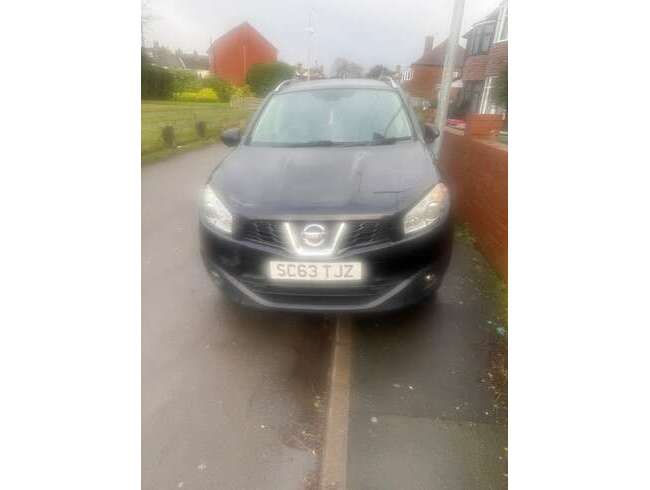 2014 Nissan Qashqai Black