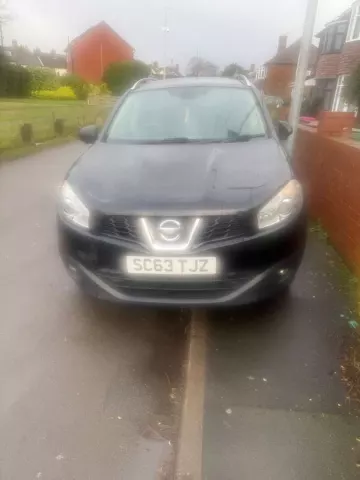 2014 Nissan Qashqai Black