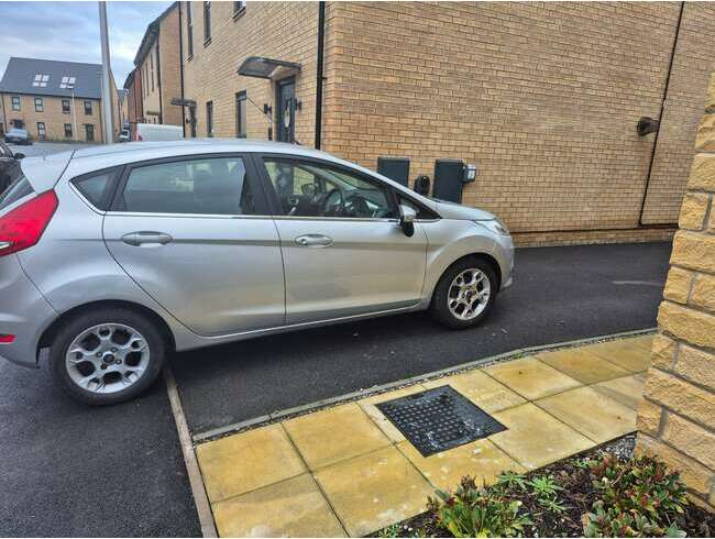 2012 Ford Fiesta Silver