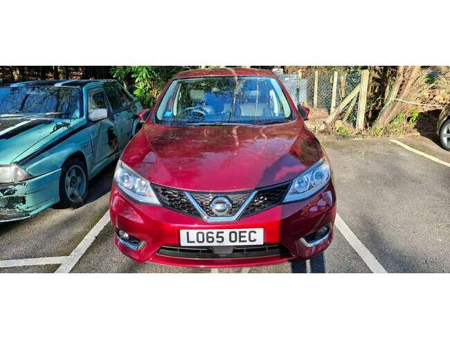 2015 Nissan Pulsar Red