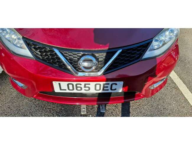 2015 Nissan Pulsar Red