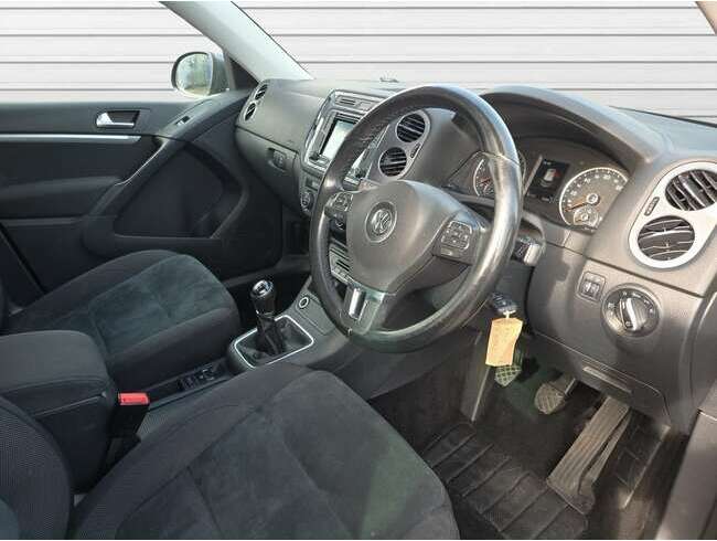 2015 Volkswagen Tiguan Grey