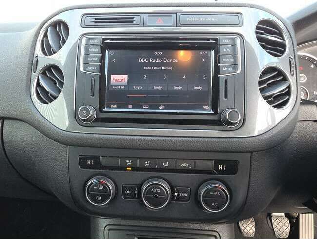 2015 Volkswagen Tiguan Grey