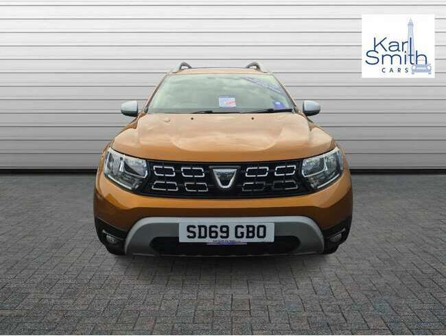 2019 Dacia Duster Orange