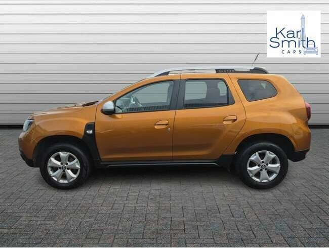 2019 Dacia Duster Orange