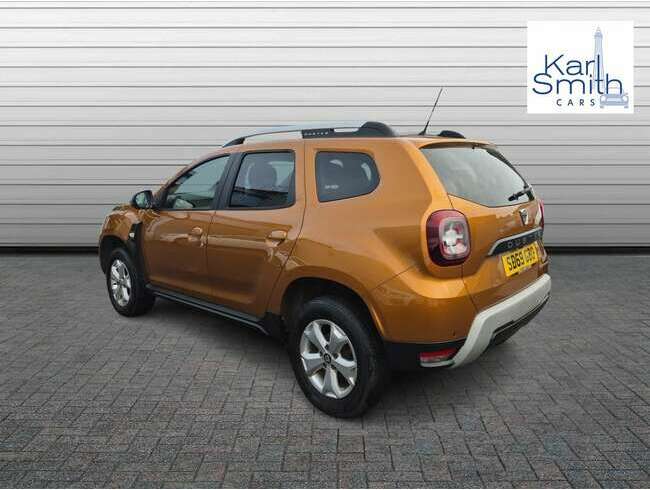 2019 Dacia Duster Orange