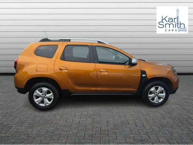 2019 Dacia Duster Orange