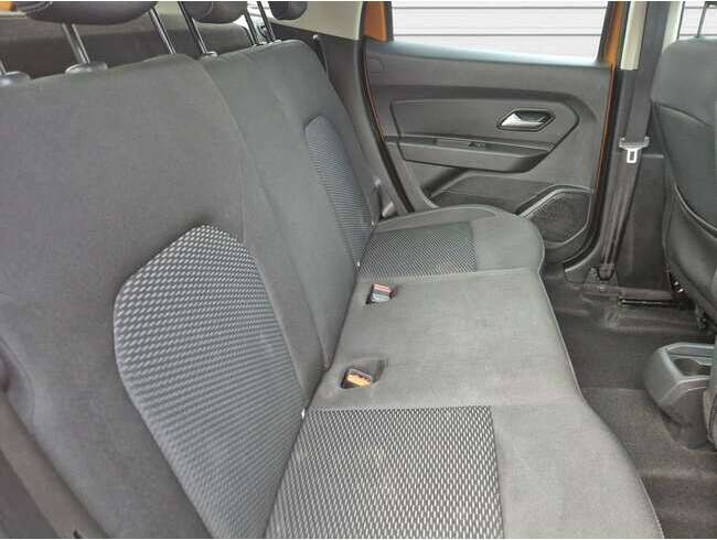 2019 Dacia Duster Orange