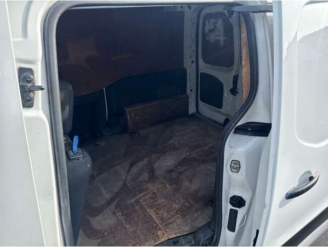 2018 Citroen Berlingo White
