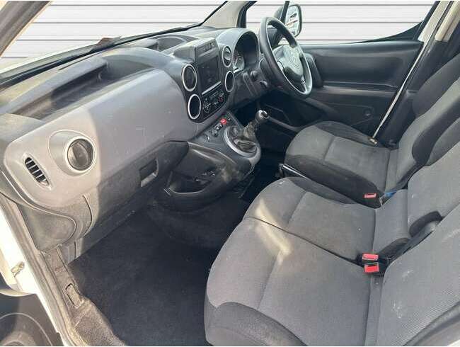 2018 Citroen Berlingo White