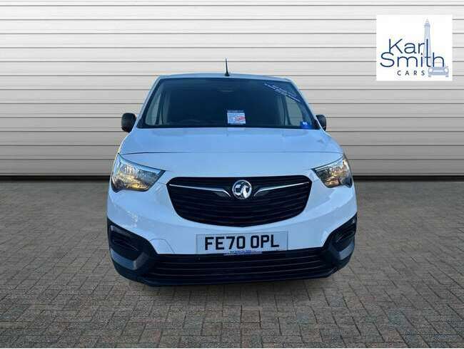 2020 Vauxhall Combo White