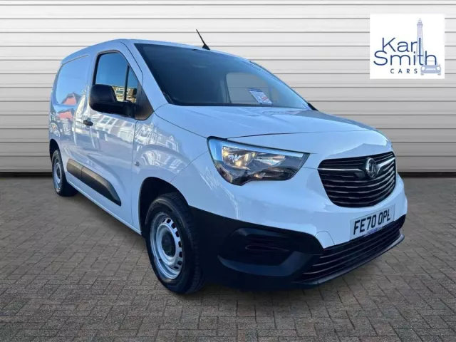 2020 Vauxhall Combo White