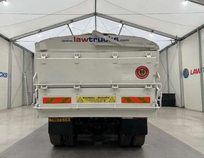 Volvo FM 400 8x4 Day Cab Tipper Manual