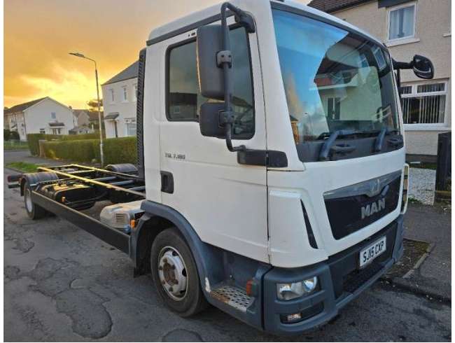 2015 MAN TGL 7.180 47KM