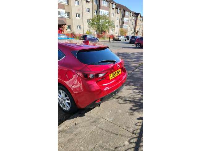 2016 Mazda 323 Red