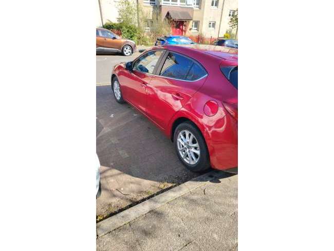 2016 Mazda 323 Red