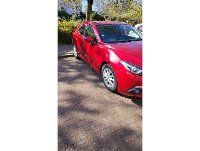 2016 Mazda 323 Red
