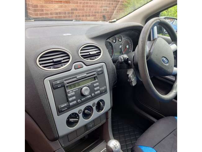 12 MONTH MOT 2006 Ford Focus Blue