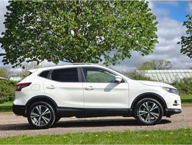 2019 Nissan Qashqai White