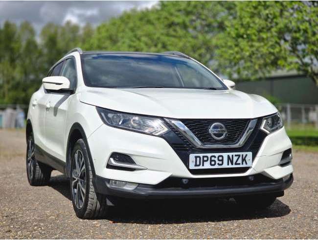 2019 Nissan Qashqai White