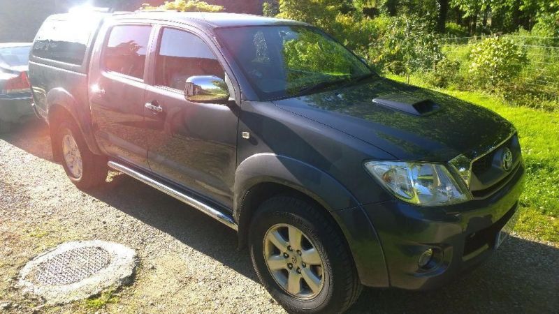2010 REDUCED! Toyota Hilux Invincible Automatic image 8