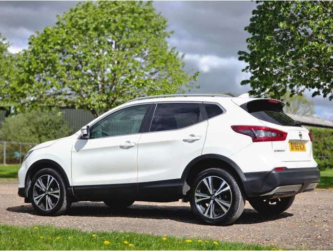 2019 Nissan Qashqai White