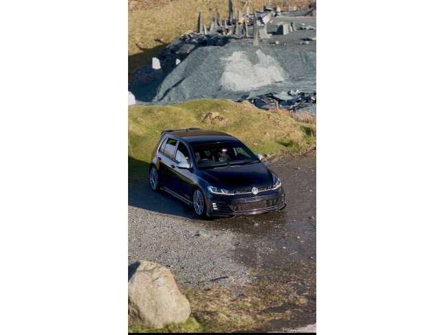 2017 Volkswagen Golf Black
