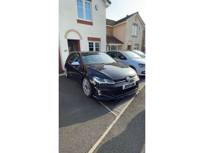 2017 Volkswagen Golf Black