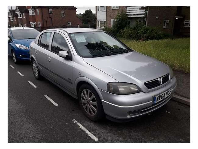 2004 Vauxhall Astra Silver