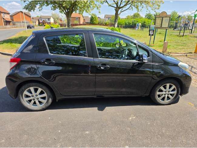 2012 Toyota Yaris Black