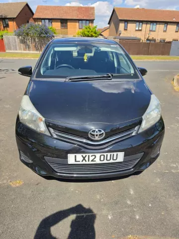 2012 Toyota Yaris Black