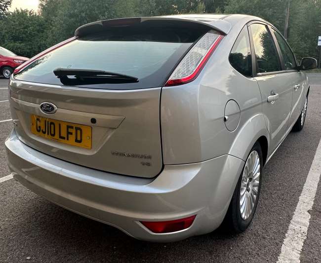 2010 Ford Focus Silver
