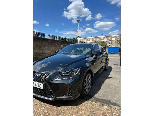 2017 Lexus IS 300h F SPORT Hybrid Auto | 66,700 Miles | Heated & Ventilated Seat