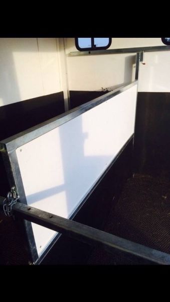 2004 3.5t Iveco horse lorry image 6